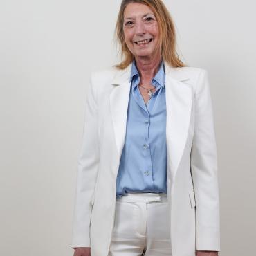 Pascale staand